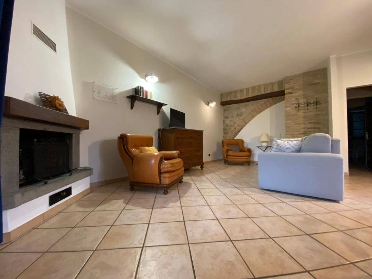 Agriturismo Il Pozzo Castiglione dʼOrcia Exteriör bild