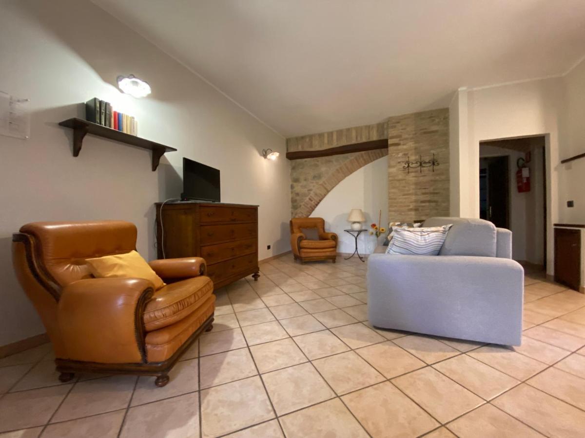 Agriturismo Il Pozzo Castiglione dʼOrcia Exteriör bild